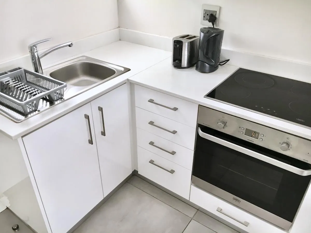 Sandringham Bachelor Beach Road Bloubergstrand 0*,